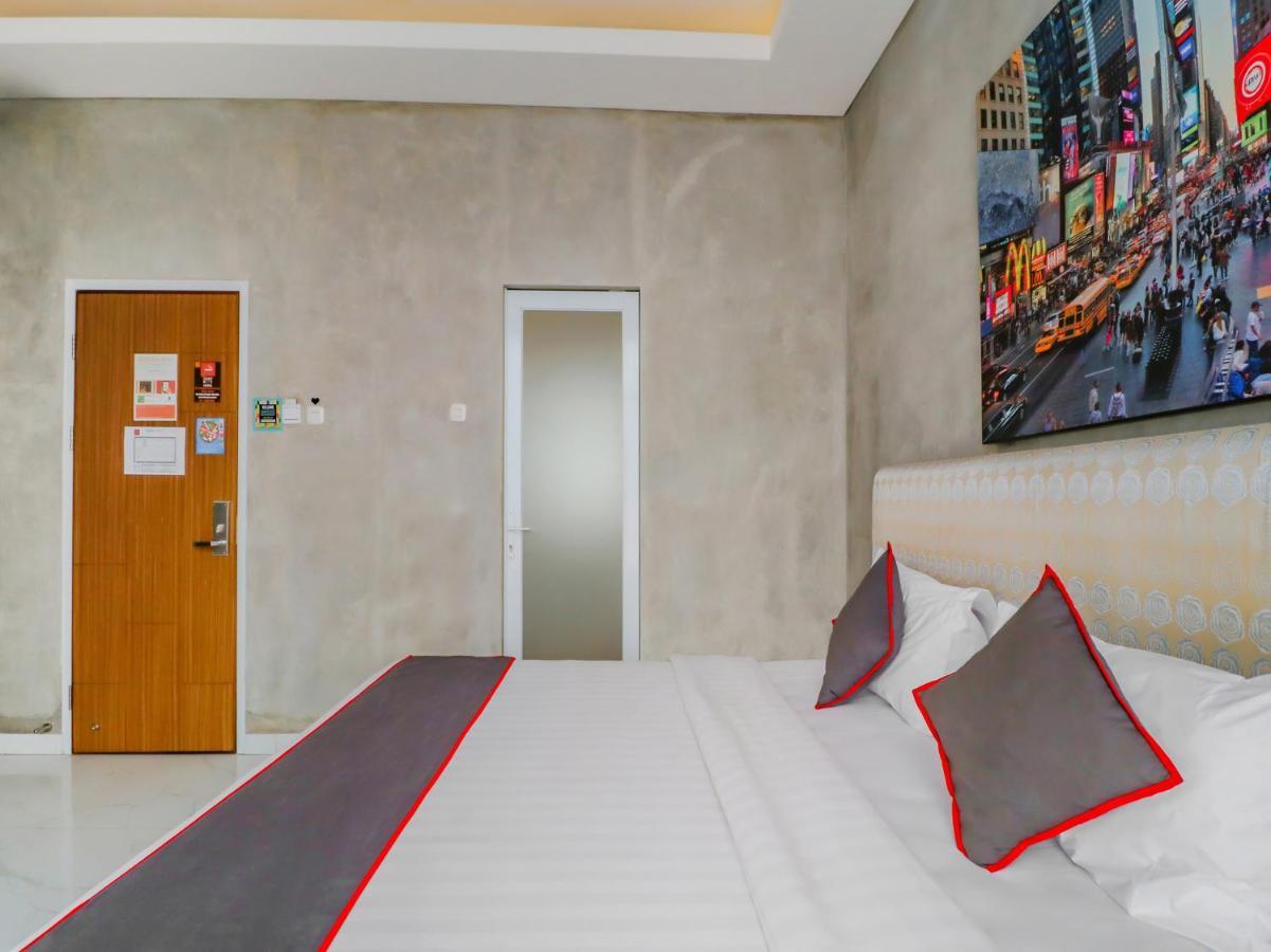 Super Oyo Collection O 31 The Batik Bed And Coffee Bandung Hotel Buitenkant foto